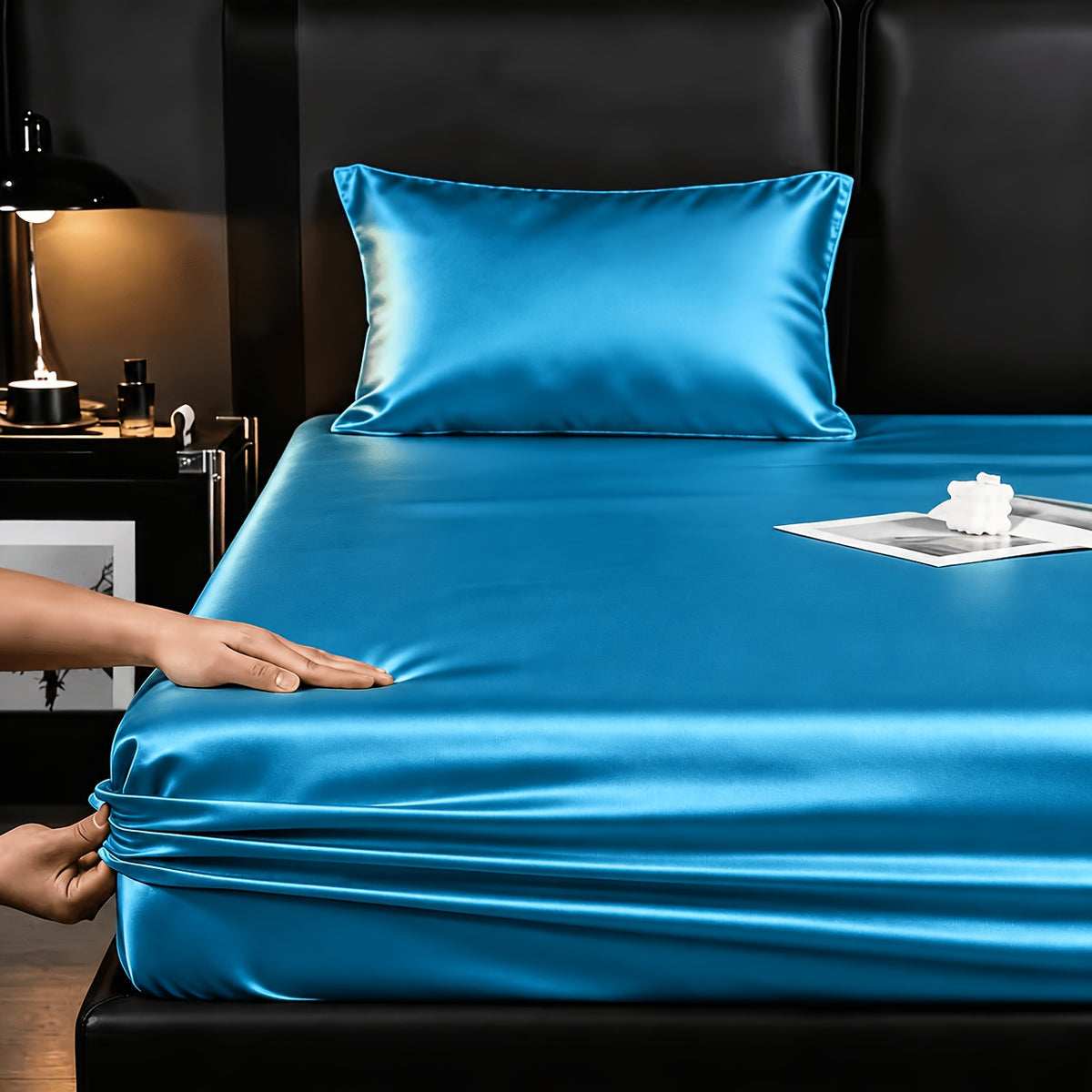 Luxury Satin Bedding Set, Cool And Breathable, Soft Satin Fitted Sheet, Five-Star Luxury Bedding, Twin(Fitted Sheet ×1+Pillowcase ×1), Full.Queen.King(Fitted Sheet ×1+Pillowcase ×2), Apartment, Bedroom, Guest Room, Halloween Christmas Gift