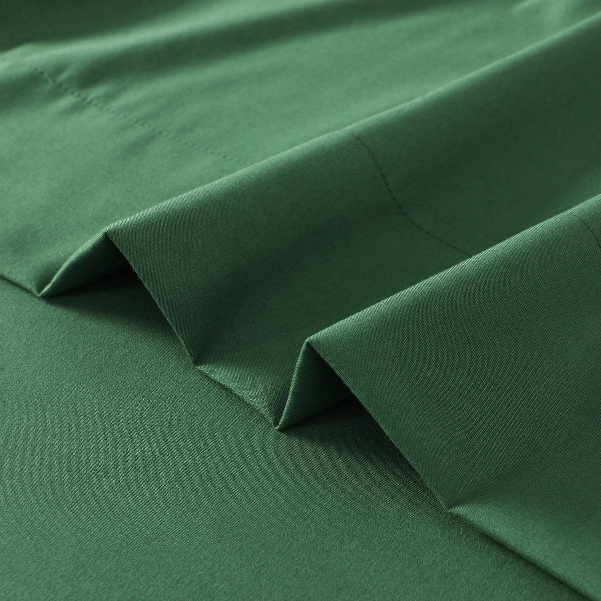 Hotel Grade 6 Piece Breathable Sheets Set 18" Deep Pockets - Easy Fit Twin Full Queen King Bed Sheets & Pillowcases, Microfiber, 100 GSM, All-Season Comfort, Machine Washable, Solid Color Bedding Accessories, Smooth Texture, Microfiber Fabric