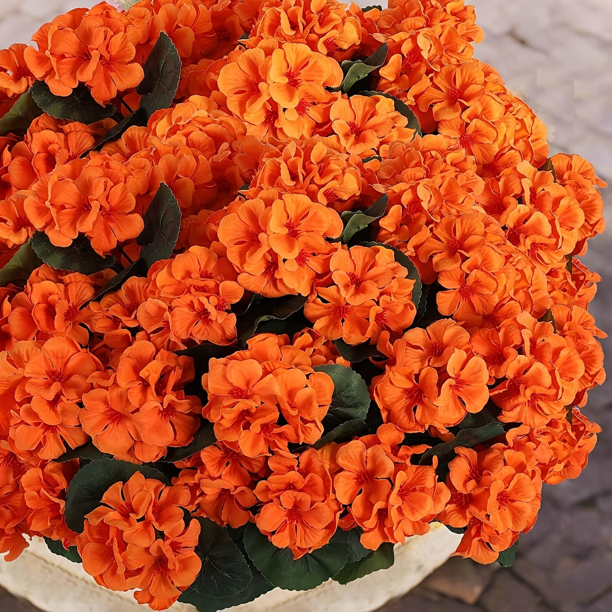 8/16 Bundles 13.77 In Artificial Geranium Flowers For Outdoors Geranium Flowers Outdoor Red Artificial Flowers UV Resistant Garden Plants Faux Flowers For Home Kitchen Table Centerpieces Patio Decor