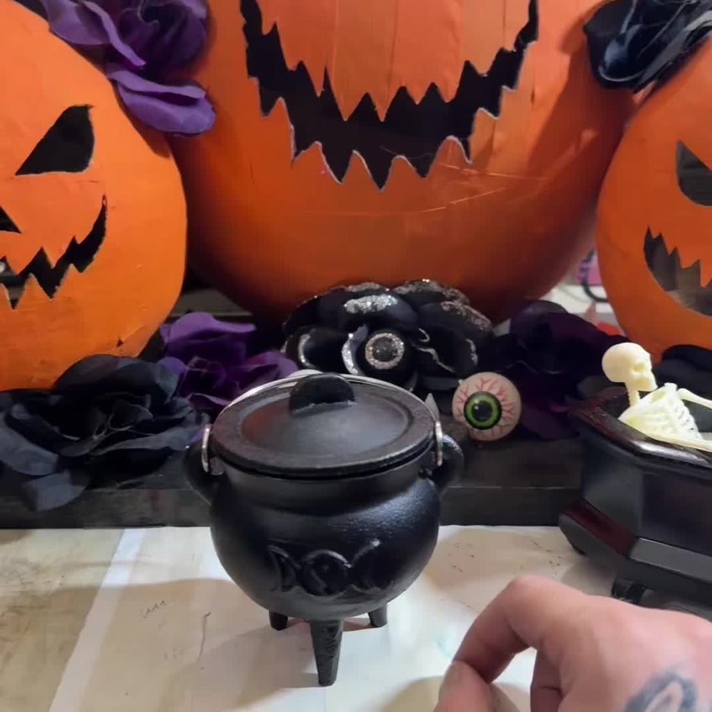 Cauldron Cast Iron Witchcraft Cast Cauldron With Lid And Carry Handle For Spells, Halloween Decoration Or Incense Burning Classic Useful Practical Supplies