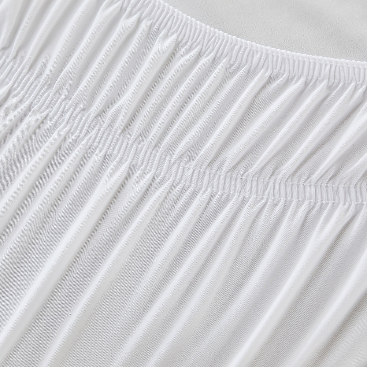 Leafy Bedding Queen Size Bed Skirt with Ruffle Trim - Adjustable Elastic Bed Ruffle, Microfiber Bedding Suitable for Twin/Full/Queen Beds, Machine Washable, Fade Resistant, Easy Fit Wrap Around Skirt, Traditional Style for or Rooms