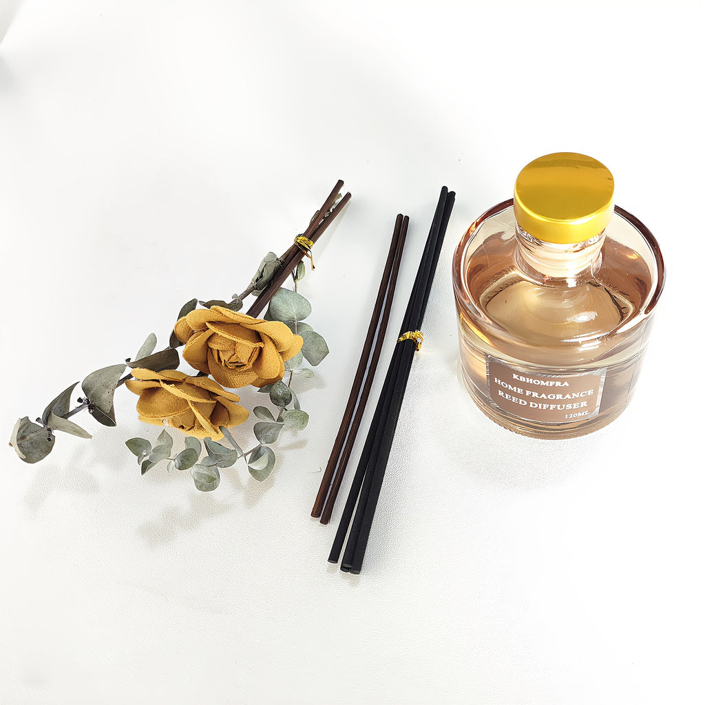 KBHOMFRA Rattan Reed Diffuser, Infused with the Fragrance of Jasmine, Cedarwood, and Gardenia, Paired with Autumn-themed Dried Flowers and Rattan Reeds. Contains 4.06oz of Essential Oil for Long-lasting Fragrance, up to 90 Days. Suitable for Living