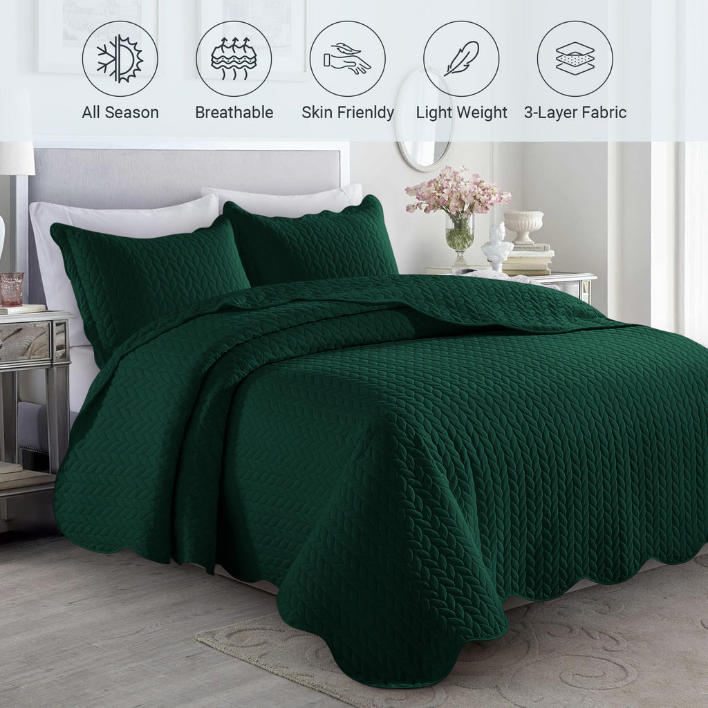 Lightweight Quilted Bedspread – Soft and Breathable Quilt Set, All Season Microfiber Bedding, Modern Style Soft Bedding Set, Twin, Full / Queen, King Sizes, Machine Washable Halloween Christmas