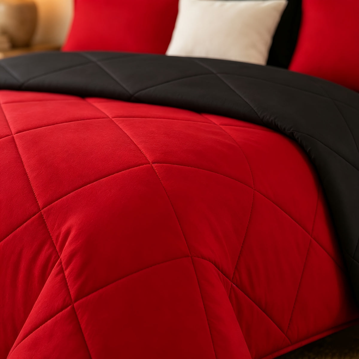 2/3pcs Solid Color Diamond Quilted Large/King Size Bedding, Soft, Comfortable, and Fluffy with Microfiber Filling and Lightweight, Breathable Fabric. Easy to Care for, Warm for All Seasons. Includes Comforter and Pillowcases. Luxurious Quality
