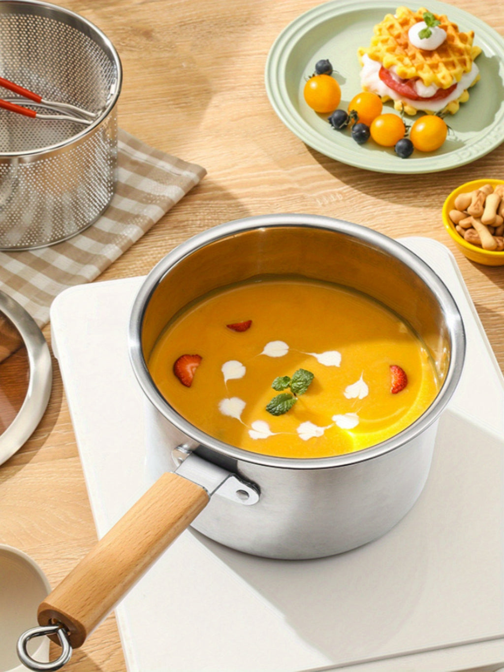A Versatile Cookware Collection Made of Stainless Steel, Featuring a Frying Basket And a Glass Lid - Includes a Non-Stick Frying Pan, Deep Fryer, Pasta Pot, Milk Saucepan, And Food Steamer, Compatible with Both Induction And Gas Stoves