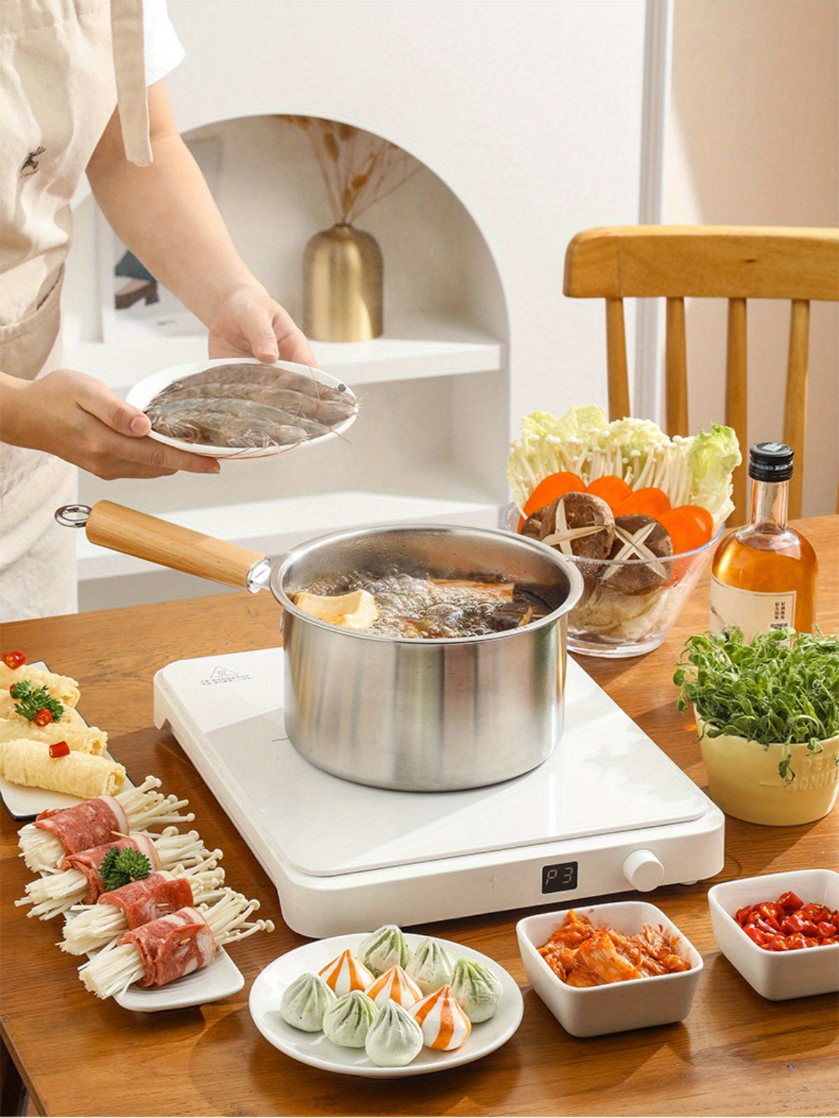 Stainless Steel Frying Pot with Basket and Glass Lid, 20 cm Multipurpose Saucepan for Pasta, Milk and Everyday Cooking on Induction and Gas Stoves