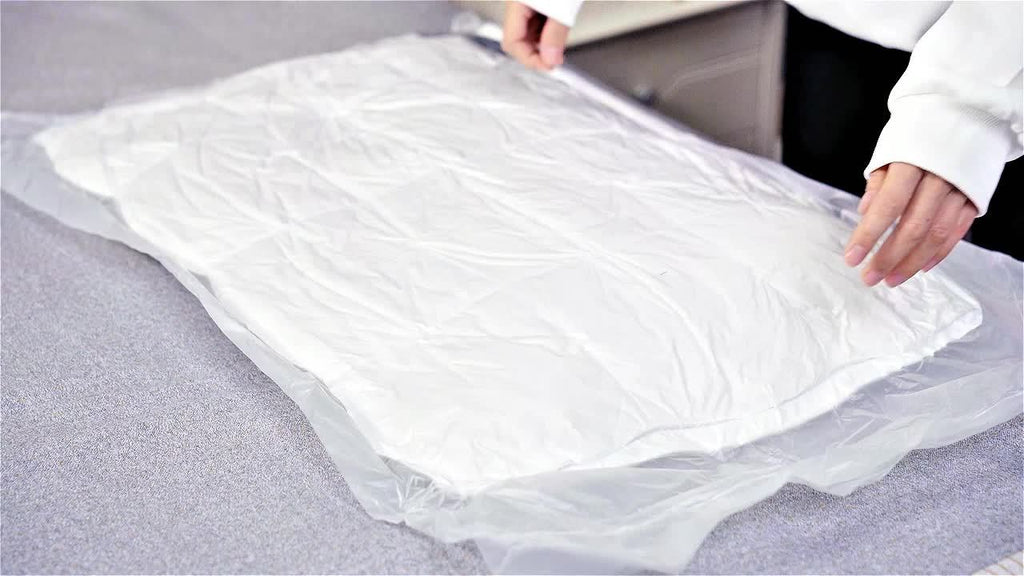 Luxury Hotel Series Pillow Set of Two: Designed for Deep Sleep and Neck Relief, Offering Superior Support. The High-resilience, High-bounce Pillow Core Resists Sagging, While the Hypoallergenic Soft Fabric Provides a Cool, Breathable Comfort