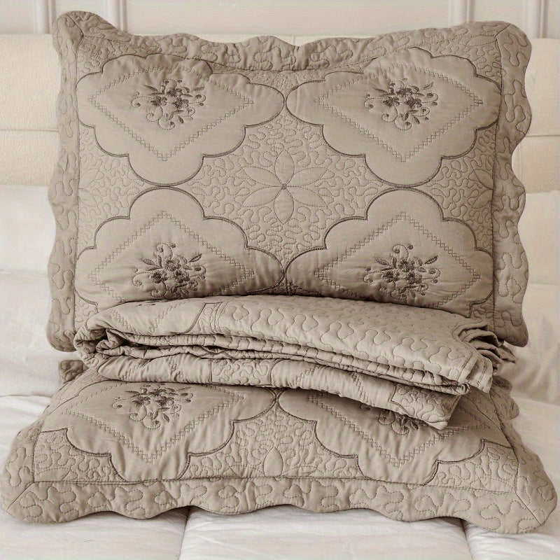 3pcs Exquisitely Crafted King/ Queen Size Quilted Bedspread Set with Intricate Floral Embroidery - 100% Polyester, Wrinkle - Resistant, Lightweight, Perfect for Adding A Touch of Elegance To Your Bedroom Decor