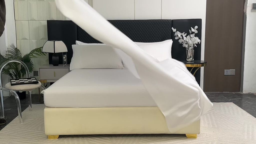 Ultra Soft Machine Washable Luxury Bed Sheet Set, 3/4pcs The Set Includes 1 Bed Cover, 1 Bed Sheet And 1/2 Pillowcase. 15.75" Deep Pocket, Shrinkage & Fade ResistantSuitable for Home Bedrooms, Guest Rooms And Hotels.