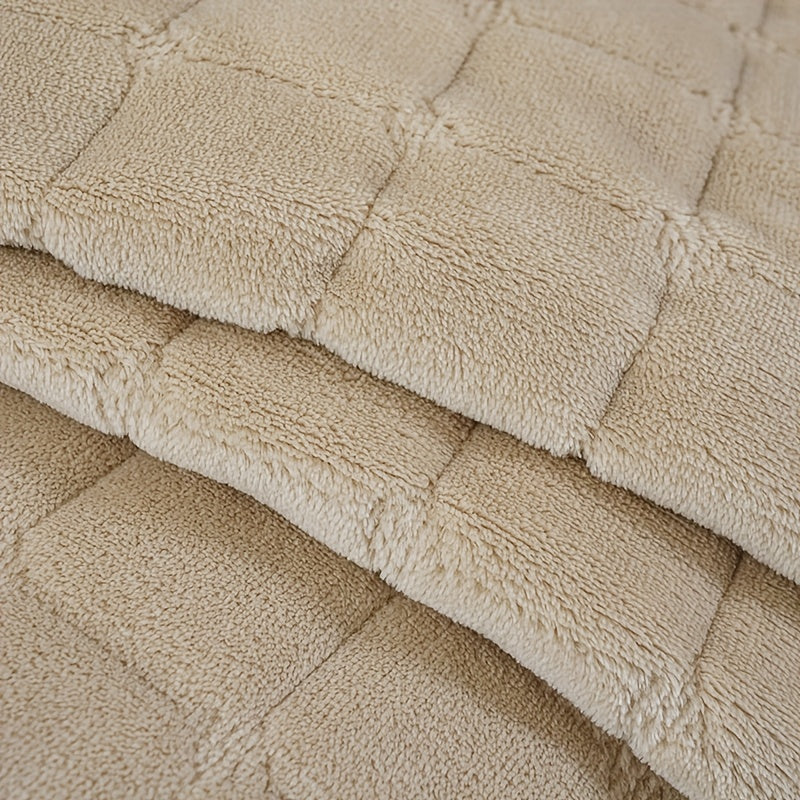 Flannel Sofa Cushion Cover, Single Piece Soft Quilted Non-Slip Machine Washable Couch Seat Protector for 2 3 or 4 Seater Living Room Decor