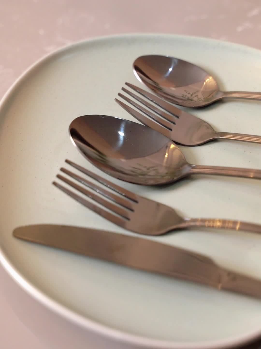 Stainless Steel Flatware Cutlery Set, 20/22/40/60/72pcs for 4/8/12, Silvery/Black/Golden, for Home Kitchen Restaurant Hotel, Affordable Utensils Set, Mirror Polished, Dishwasher Safe, Perfect for Gifts Weddings Outdoor Camping.Local Warehouse