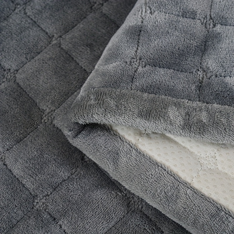 Flannel Sofa Cushion Cover, Single Piece Soft Quilted Non-Slip Machine Washable Couch Seat Protector for 2 3 or 4 Seater Living Room Decor