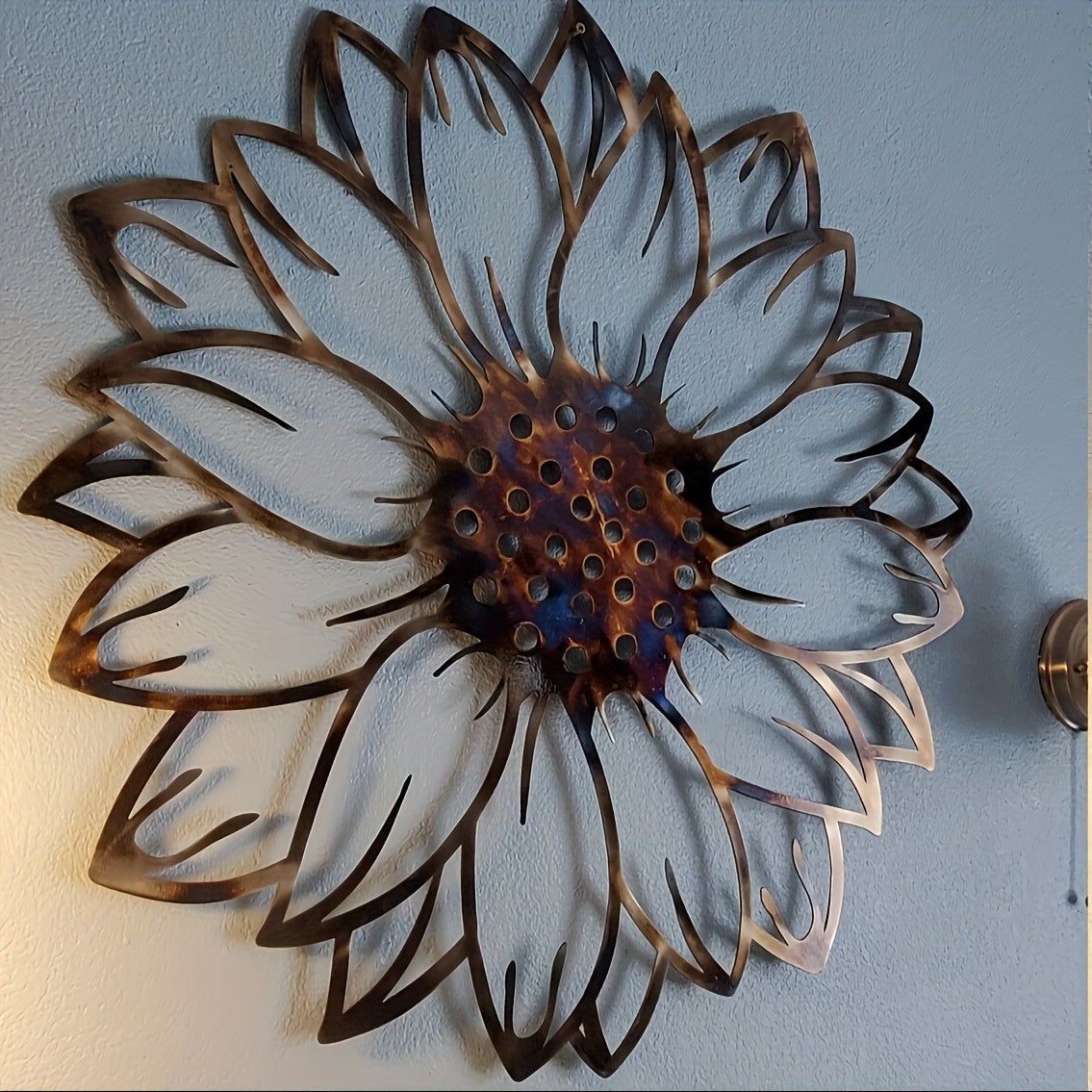 Vintage Metal Sunflower Wall Art Decor - Rustic Iron Wall-Mounted Statue with Intricate Petal & Stamen Design, No Electricity Needed for Indoor/Outdoor Use in Farmhouse, Patio, Garden, Living Room, Wedding & Party Decoration