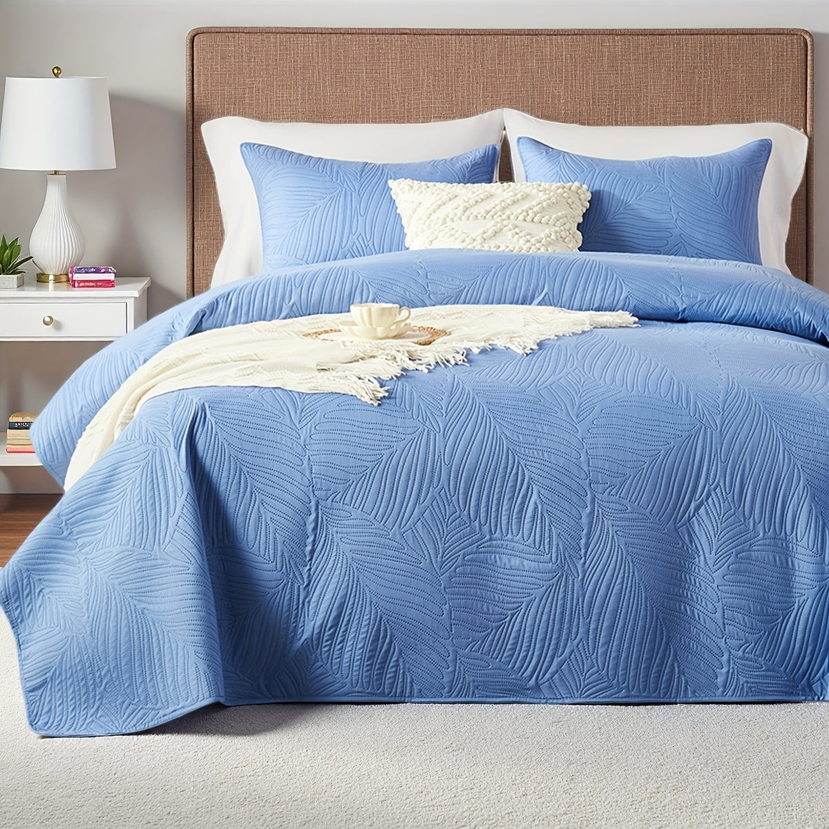 2/3pcs Quilt Set Bedspreads Queen Size - Soft & Refreshing Quilt Lightweight Microfiber Bedspread(1 Quilt, 1 Or 2 Pillow Cases) - Modern Style Coin Pattern Coverlet For All Seasons - Family Gift Set, Multiple Colors Plus Random Color Available