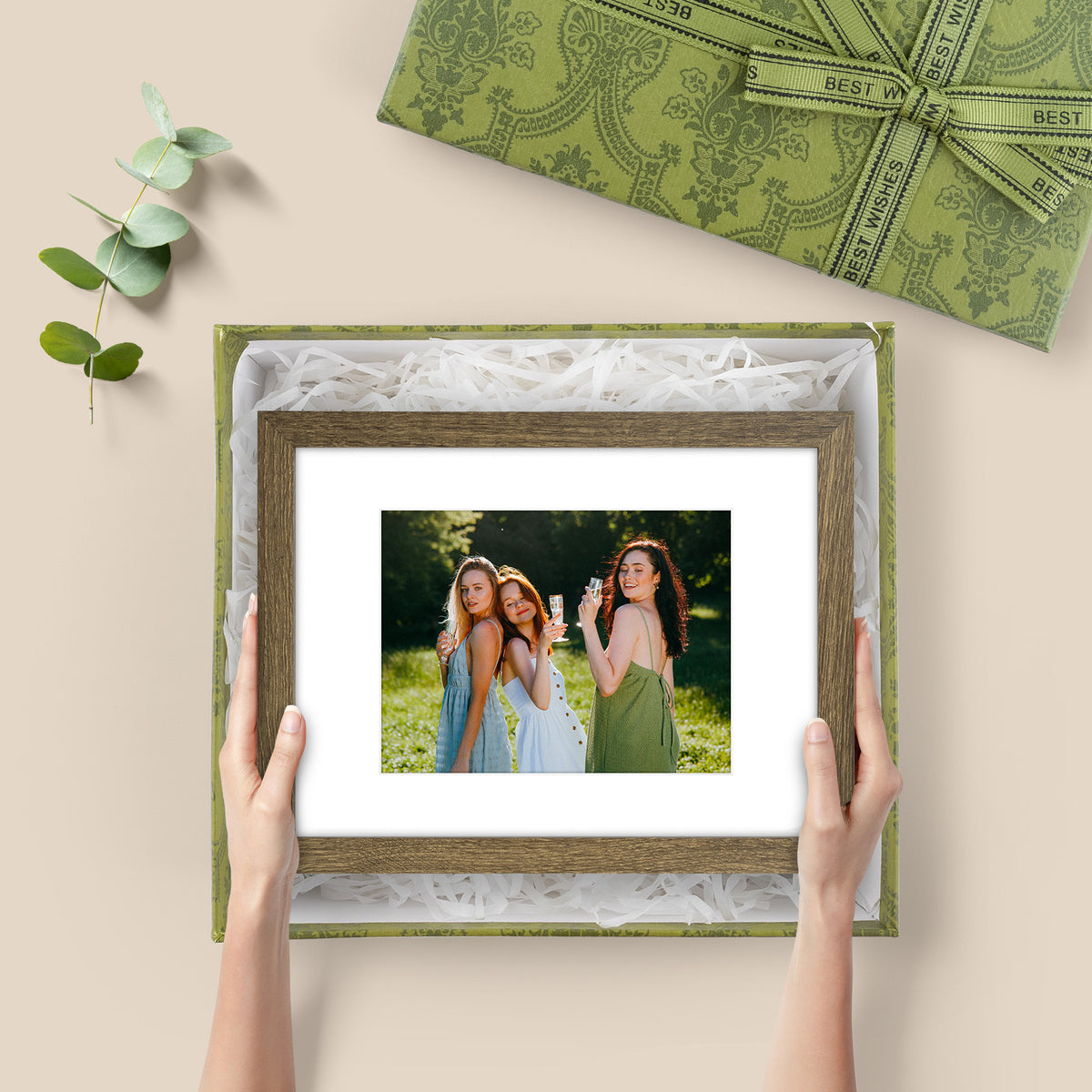 6 Packs 6x8/8x10/9x12/11x14/16x20 Picture Frames Set, Engineered Wood Gallery Wall Frame Set with Plexiglass - Wall Mounting or Tabletop Display