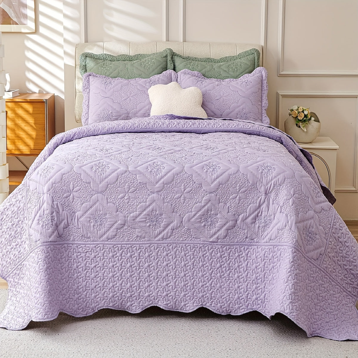 3pcs Exquisitely Crafted King/ Queen Size Quilted Bedspread Set with Intricate Floral Embroidery - 100% Polyester, Wrinkle - Resistant, Lightweight, Perfect for Adding A Touch of Elegance To Your Bedroom Decor
