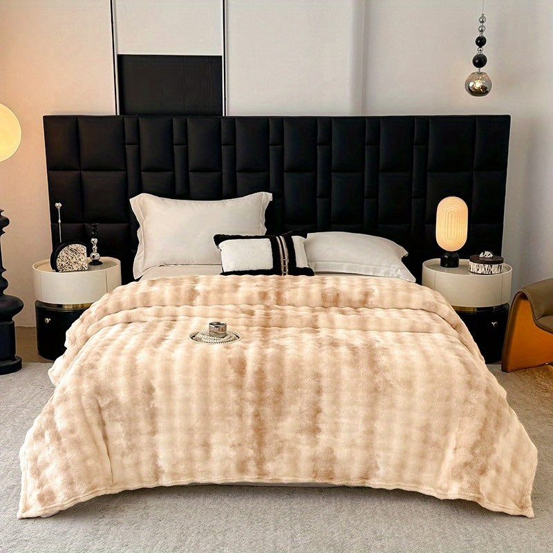 Lightweight Faux Rabbit Fur Tie-Dye Blanket—Stunningly Beautiful, Perfect for All Seasons, Soft Against The Skin, Offering The Ultimate Sleeping Experience. Machine-Washable, Reversible Design, Random Colors. The Perfect Holiday Gift