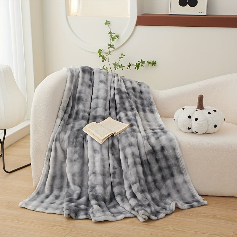 Lightweight Faux Rabbit Fur Tie-Dye Blanket—Stunningly Beautiful, Perfect for All Seasons, Soft Against The Skin, Offering The Ultimate Sleeping Experience. Machine-Washable, Reversible Design, Random Colors. The Perfect Holiday Gift