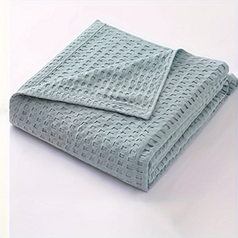 A Versatile Blanket Made of Pure Cotton with Multiple Layers, Featuring Waffle-Style Bed Sheets. Ideal for Use During Lunch Breaks, As an Air-Conditioning Blanket, in The Car, Or As a Summer Cooling Quilt. It'S Machine Washable