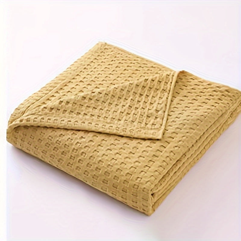A Versatile Blanket Made of Pure Cotton with Multiple Layers, Featuring Waffle-Style Bed Sheets. Ideal for Use During Lunch Breaks, As an Air-Conditioning Blanket, in The Car, Or As a Summer Cooling Quilt. It'S Machine Washable