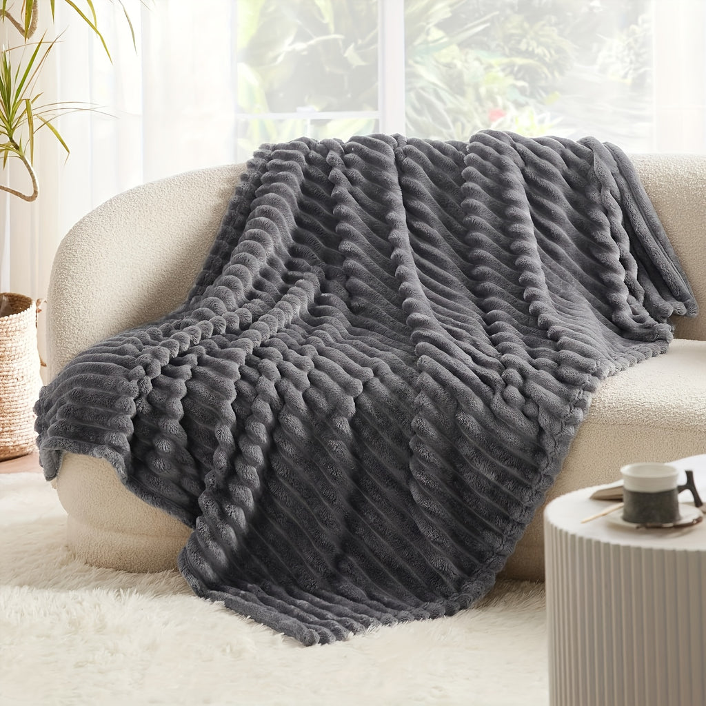 1pc Ultra-Soft 3-D Ribbed Faux Fur Flannel Blanket for Bed, Couch, Sofa, Nap Blanket Air Conditioning Blanket Office Outdoor Camping Blanket for All Seasons, Cozy Throw, High Quality Fleece, All Season Blanket, Gift Ideas for Friends&Family