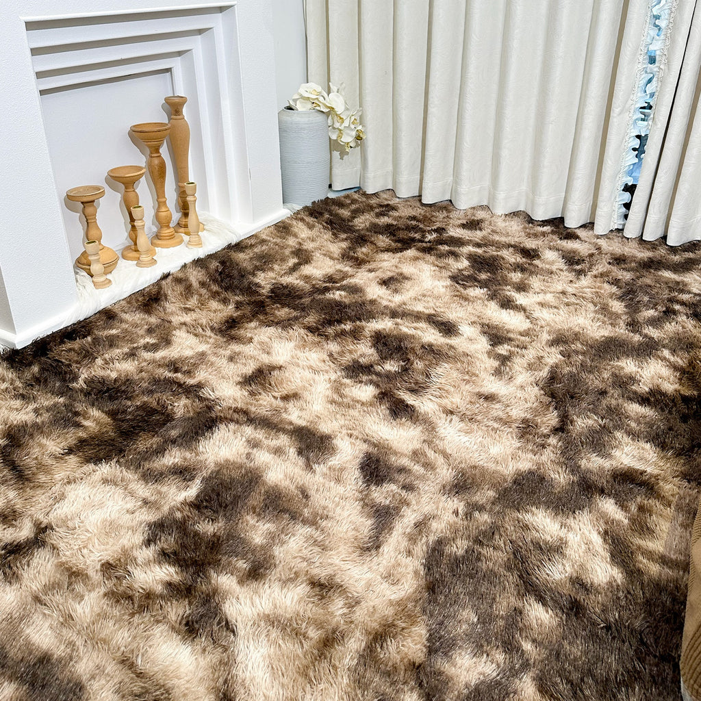 Tie-Dye Plush Area Rug, Soft Fluffy Machine Washable Carpet with Non-Slip Backing for Living Room, Bedroom and Office Decor in Four Colors