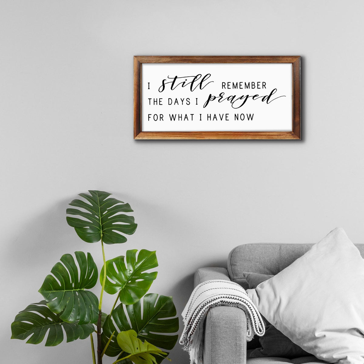 1pc Rustic Farmhouse Wooden Wall Art - "I Still Remember The Days I Prayed for What I Have Now" - Inspirational Quote Framed Plaque, Perfect for Living Room, Bedroom Decor & Family Gatherings, Unique Housewarming Gift, Inspirational Decor|Decorative Wall