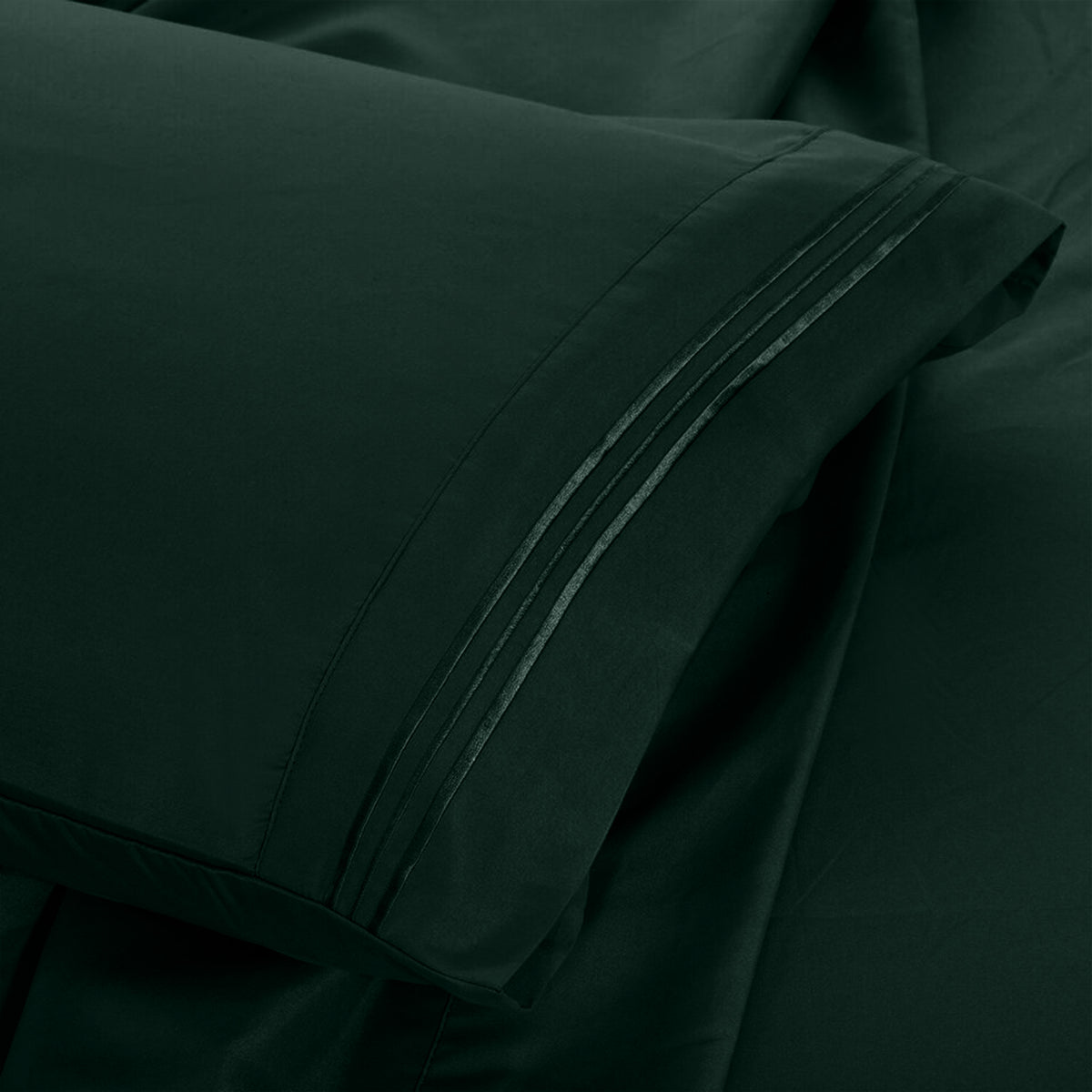 Lux Decor 4 Pieces Solid Bedsheets - 1800 Series Stylish Comfy Bedding Sheet Set - Hotel Luxury Skin Friendly Cooling Sheets & Embroidered Pillowcases Without Filler - Classic Collection With 16 Inches Deep Pocket Room decor - Shrinkage & Fade Resistant