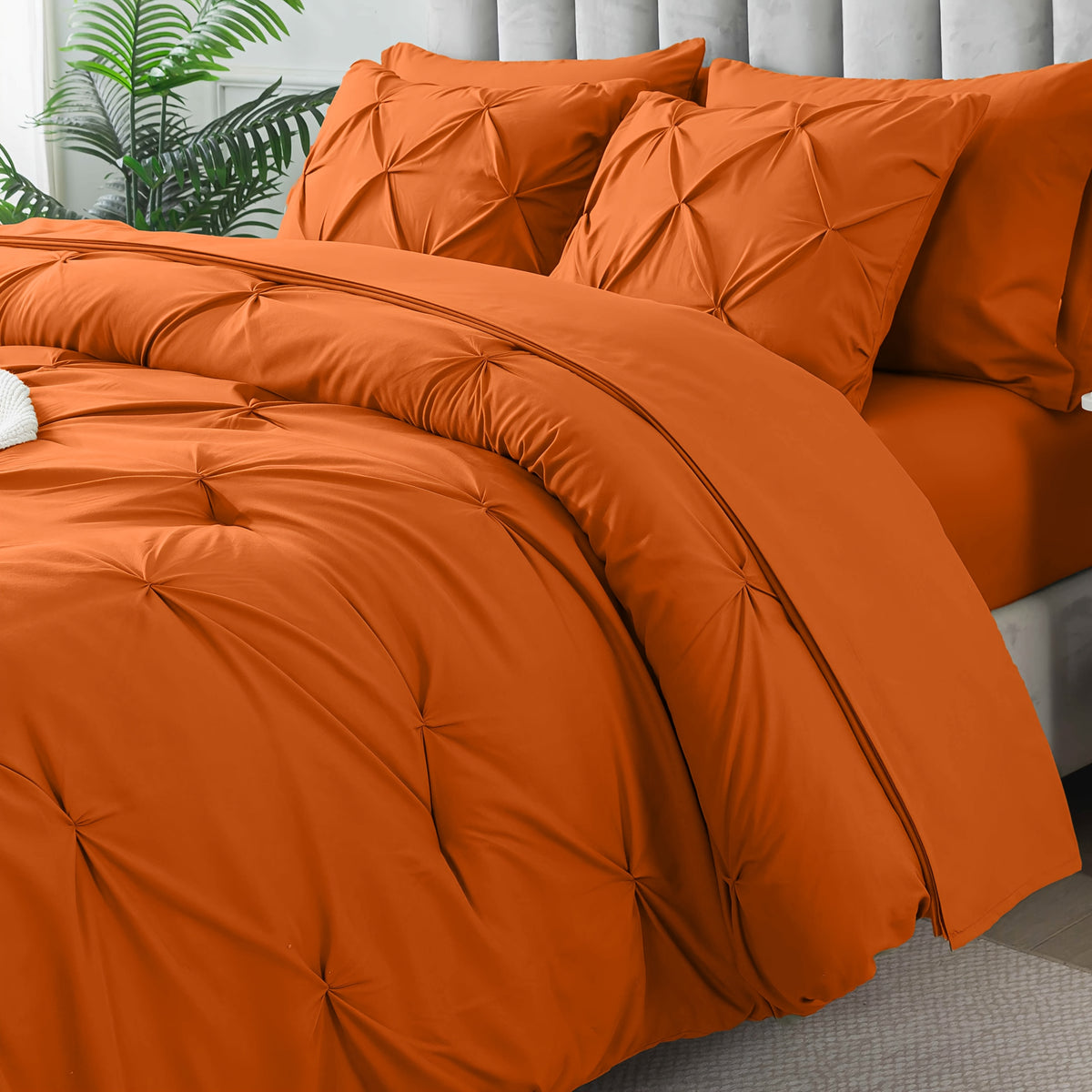 Cosybay 7 Piece Pinch Pleated Comforter Set Queen King Size, Luxury Soft Fluffy Bedding Includes 1 Comforter, 1 Extra Deep Pocket Fitted Sheet, 1 Flat Sheet, 4 Pillowcases & Pillow Covers, Perfect for Halloween Party, Holiday Celebrations & Birthday