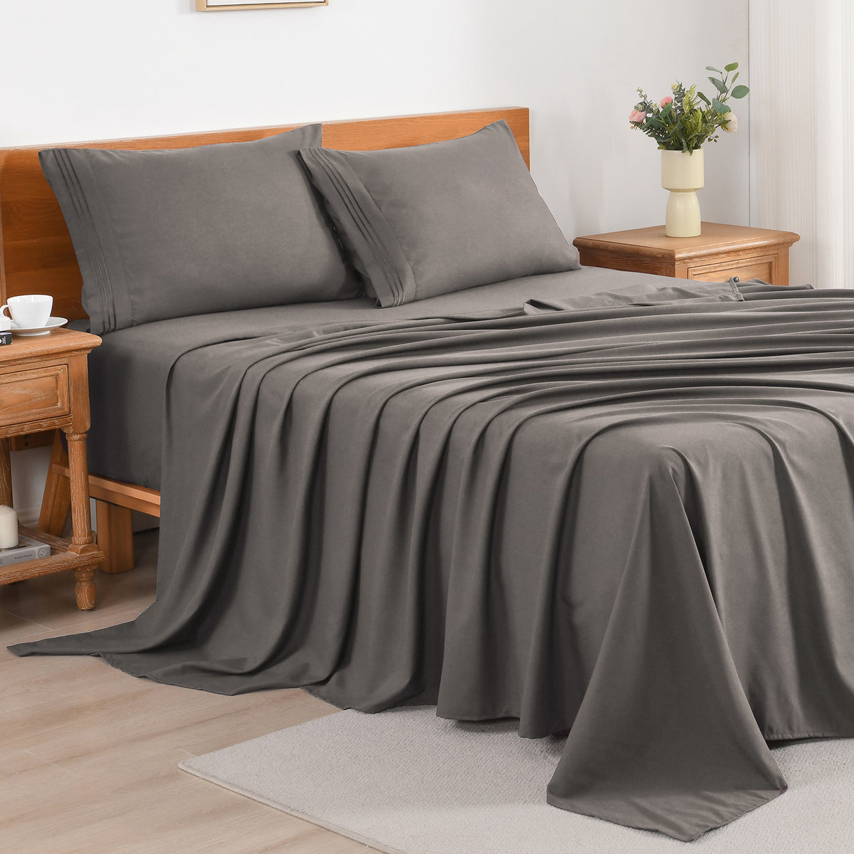 3/4-Piece Cooling Bed Sheet Set, Soft & Breathable Bedding with 18-Inch Deep Pocket, Hotel Luxury Sheets for Summer