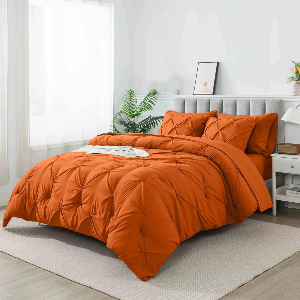 Cosybay 7 Piece Pinch Pleated Comforter Set Queen King Size, Luxury Soft Fluffy Bedding Includes 1 Comforter, 1 Extra Deep Pocket Fitted Sheet, 1 Flat Sheet, 4 Pillowcases & Pillow Covers, Perfect for Halloween Party, Holiday Celebrations & Birthday