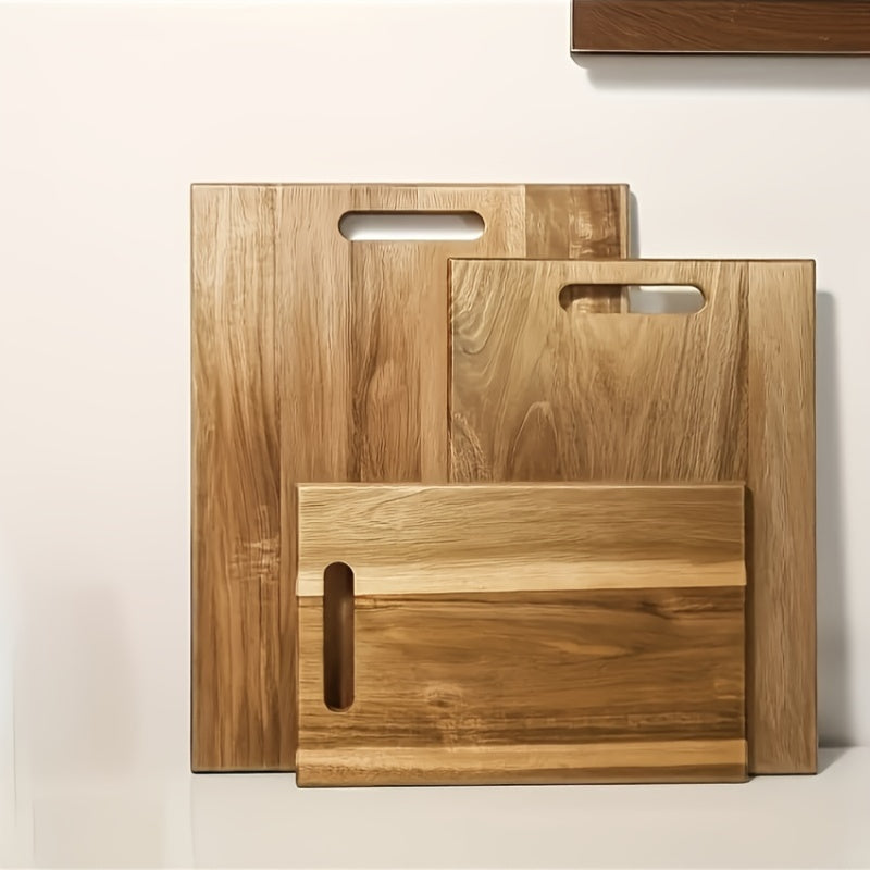 Large Kitchen Chopping Board Made of Acacia with Serrated Edges And a Non-Slip Base, Featuring a Solid Wood Design with Natural Grain, Durable And Easy to Maintain