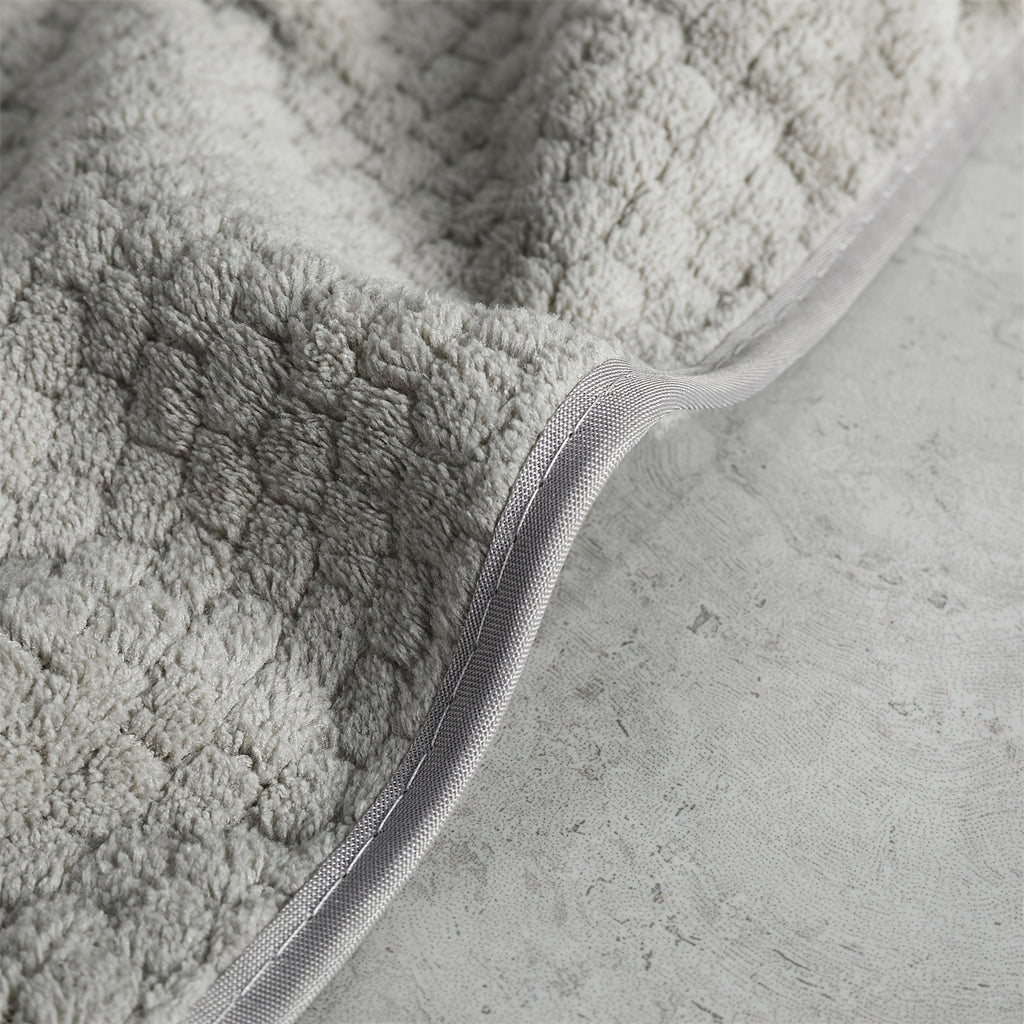Coral Fleece Hand Towels, 4-Piece Soft Absorbent Quick-Drying Towel Set for Home Bathrooms, Guest Rooms, Spa Use and Everyday Hand Drying