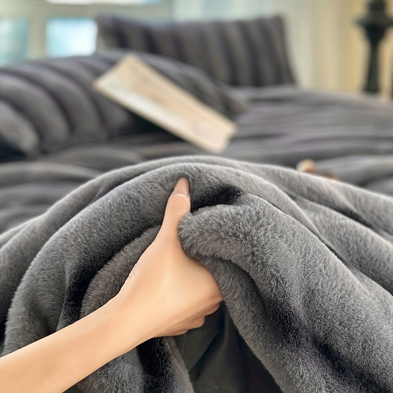 A Faux Rabbit Fleece Blanket, Double Layer Thickened, All Season, King/Queen Size, Winter Blankets Soft Warm, Throw For Adults Reversible Machine Washable Blanket, For Home, Car, Office, Travel, Couch Cover, Christmas, Halloween Gift, Birthday Gift