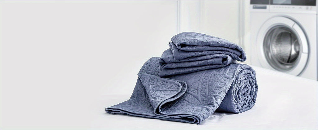 Quilt Set Bedspreads - Soft Bed Winter Quilt Lightweight Microfiber Bedspread- Modern Style Coin Pattern Coverlet for All Season - Keep Warm 3pcs (1 Quilt, 2 Pillow Shams)