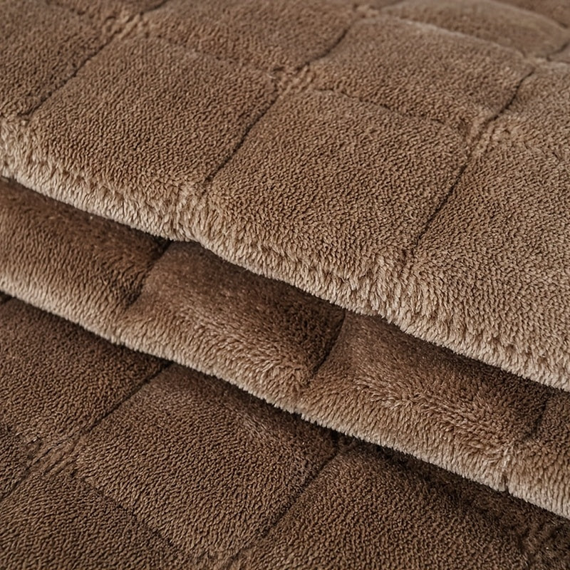 Flannel Sofa Cushion Cover, Single Piece Soft Quilted Non-Slip Machine Washable Couch Seat Protector for 2 3 or 4 Seater Living Room Decor