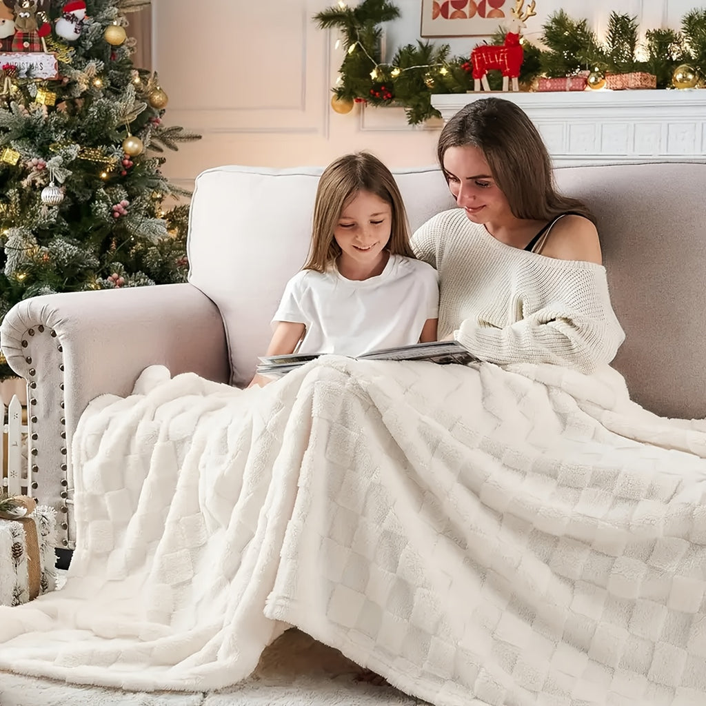 Checkered Fleece Throw Blanket, Soft Jacquard Microfiber Cover in Nine Colors and Three Sizes for Couch Lounging, Bedroom Layering and Cozy Holiday Gifts
