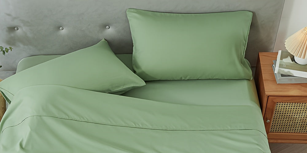 3/4pcs Ultra-Soft Microfiber Queen Size Cool Sheet Set - Hypoallergenic, Breathable with (14" - 17") Deep Pocket, Shrink & Fade Resistant - Includes Flat Sheet, Fitted Sheet, And 1/2 Pillowcases - Ideal for Queen & King Sizes - Gifts, Random Color
