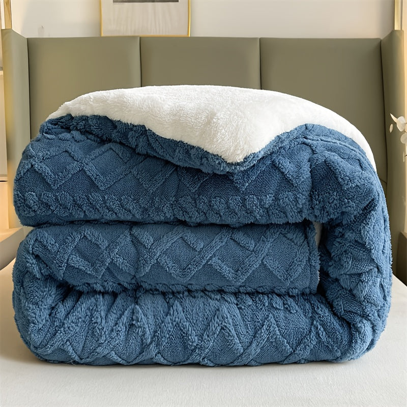 1pc Premium Plush Thick Blanket, Warm Winter And Autumn Comforter with Soft 100% Microfiber Fill, Light Beige-Friendly Polyester Fabric, Ideal for Bedrooms And Hotel Rooms (Excludes Pillowcase), Blanket, Fluffy Comforter, Blanket