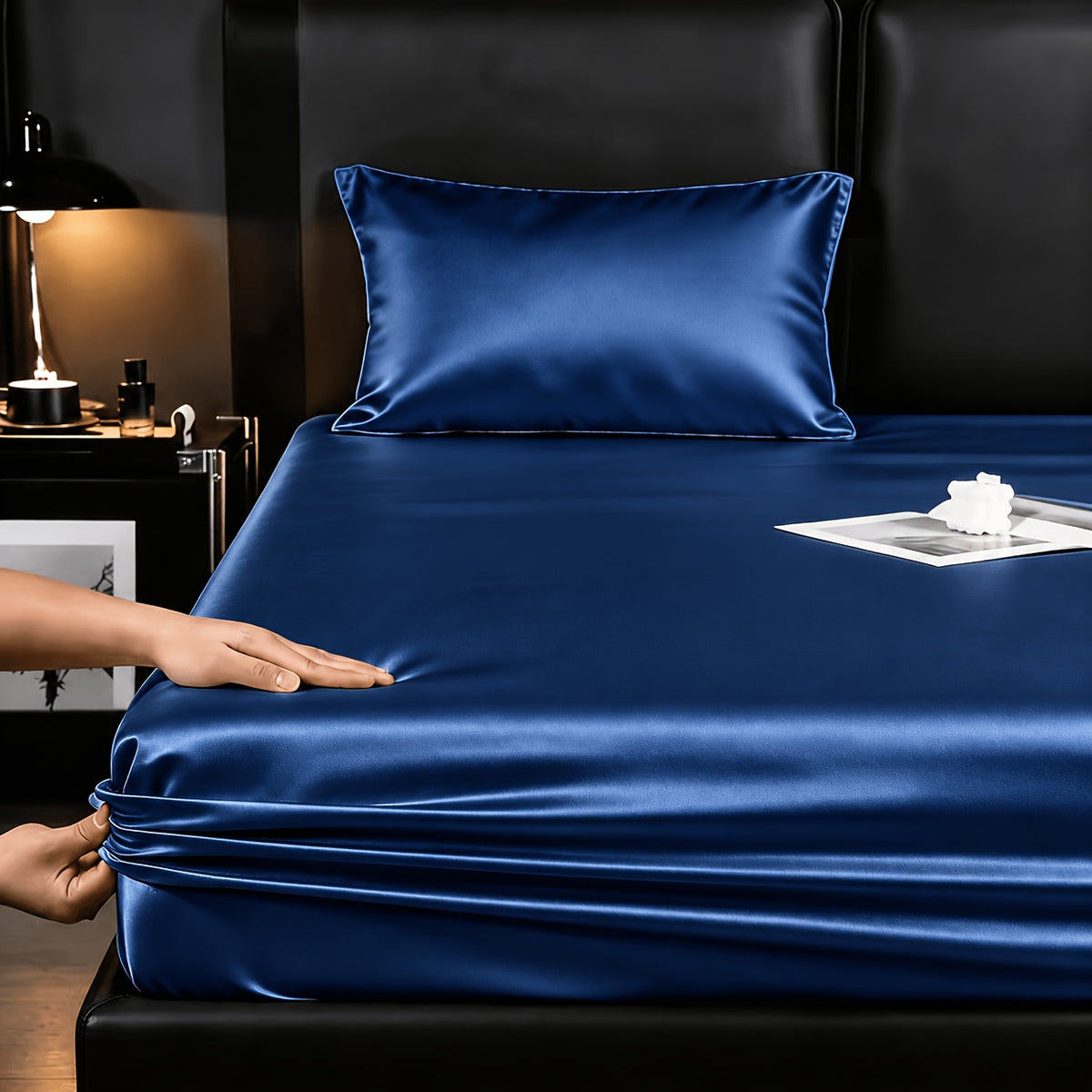 Luxury Satin Bedding Set, Cool And Breathable, Soft Satin Fitted Sheet, Five-Star Luxury Bedding, Twin(Fitted Sheet ×1+Pillowcase ×1), Full.Queen.King(Fitted Sheet ×1+Pillowcase ×2), Apartment, Bedroom, Guest Room, Halloween Christmas Gift
