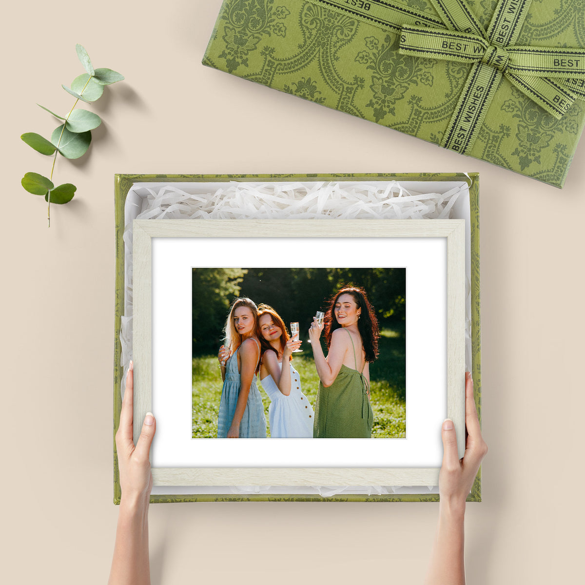 6 Packs 6x8/8x10/9x12/11x14/16x20 Picture Frames Set, Engineered Wood Gallery Wall Frame Set with Plexiglass - Wall Mounting or Tabletop Display
