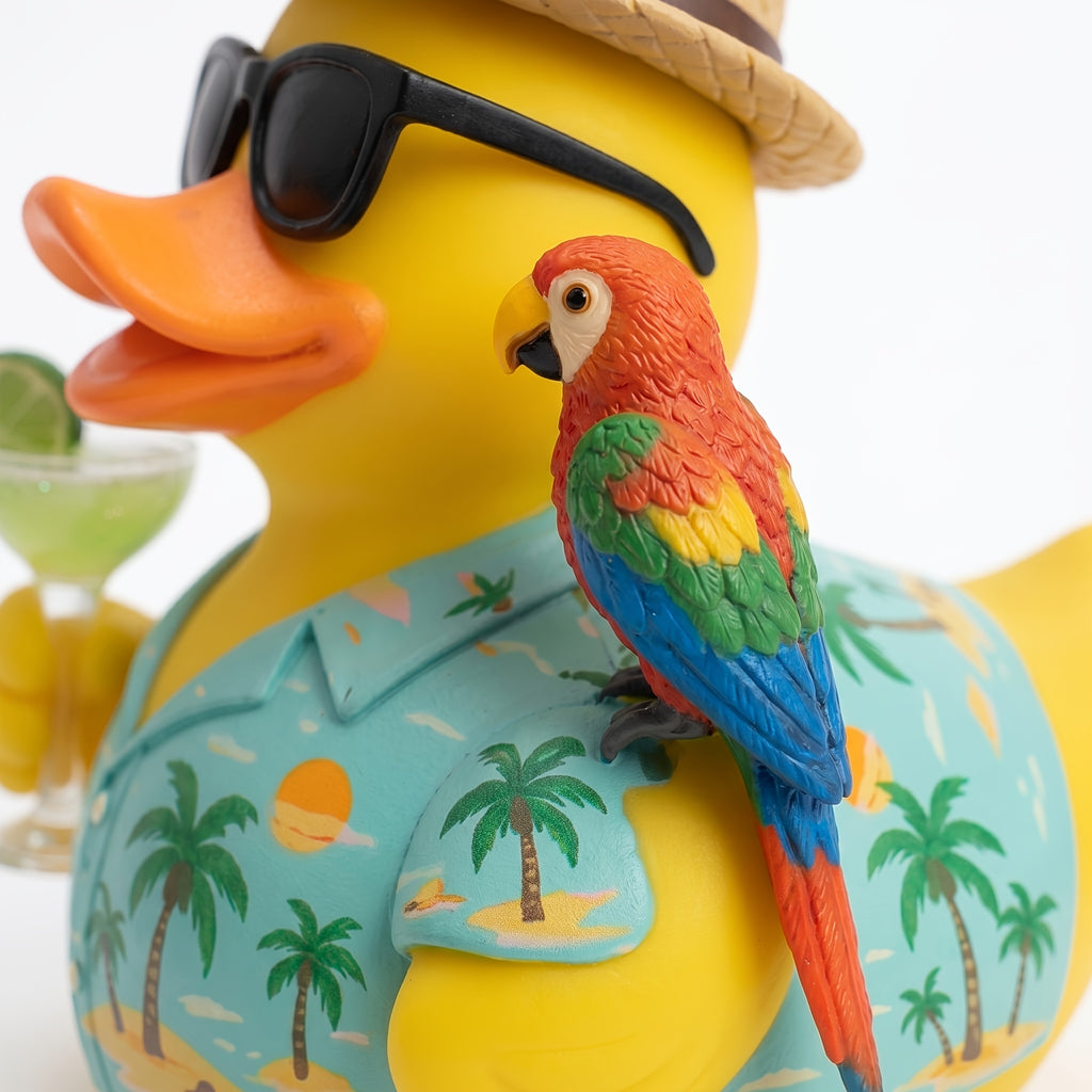 Cocktail Beach Duck, Special Summer Edition. Exquisite Craft Ornament. Perfect for Outdoor Scenes, Pool Parties, Beach Parties, Hawaiian Styles Seaside Vacations. Ideal Decor for Summer-Themed Shoots And Thoughtful Seasonal Gifts