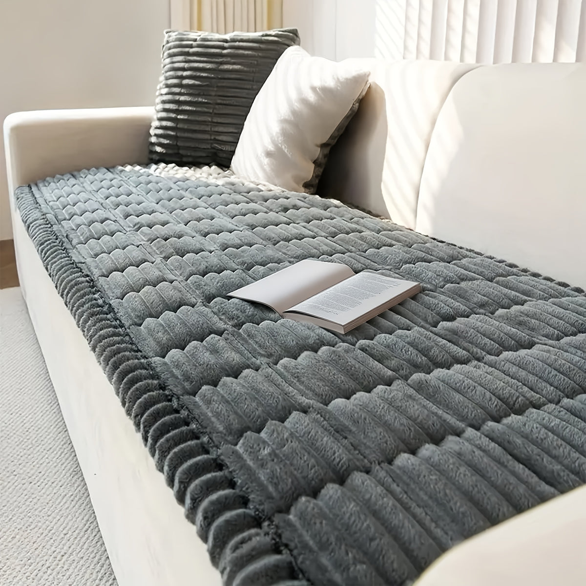 1pc Modern Corduroy Soft Couch Cover Washable, Non Slip Durable Plush Sofa Covers for 2/3/4 Cushion Couch Sofa L Sharped Sofa Slipcover, Thickened Cozy Furniture Protector Bedside Mat, Warm Sitting Pad for Any Seasons, Christmas Home Decor