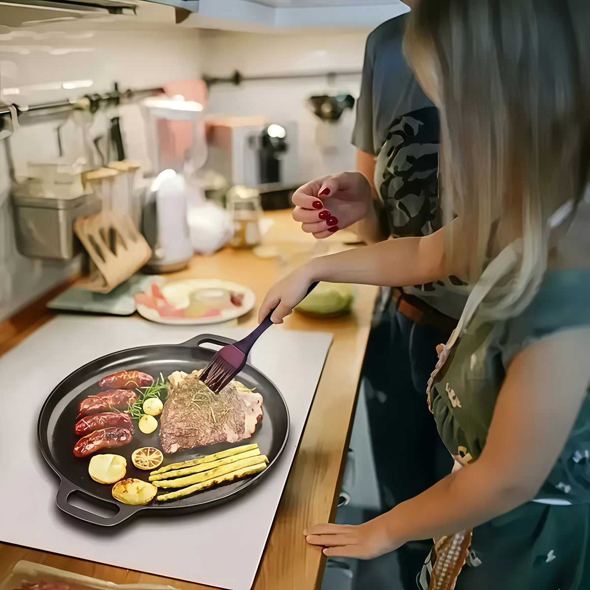 1/2/4pcs Pre-Seasoned Cast Iron Skillet with Dual Loop Handles - Multi-Function Non-Stick Griddle Pan for Pizza, BBQ, Pancakes | Oven, Stovetop, Grill & Campfire Safe | Even-Heating Durable Kitchen Gadget for Home & Outdoor Cooking