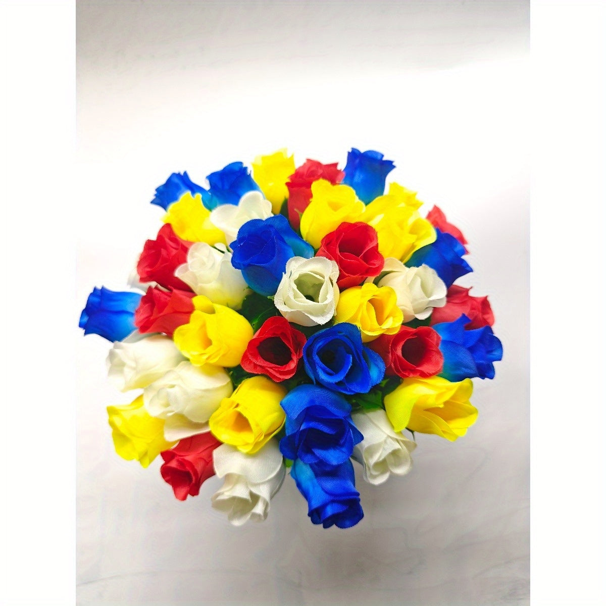 32pcs UV-Resistant Artificial Rose Flowers Bouquet - Realistic Outdoor/Indoor Suitable for Potted Plants, Balcony,, Decor - UV-Resistant Plastic Roses with Blooms, No Maintenance Fake Flowers for Porch, Courtyard (No Container)