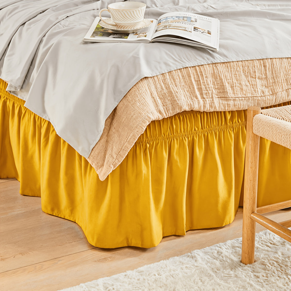 Leafy Bedding Queen Size Bed Skirt with Ruffle Trim - Adjustable Elastic Bed Ruffle, Microfiber Bedding Suitable for Twin/Full/Queen Beds, Machine Washable, Fade Resistant, Easy Fit Wrap Around Skirt, Traditional Style for or Rooms
