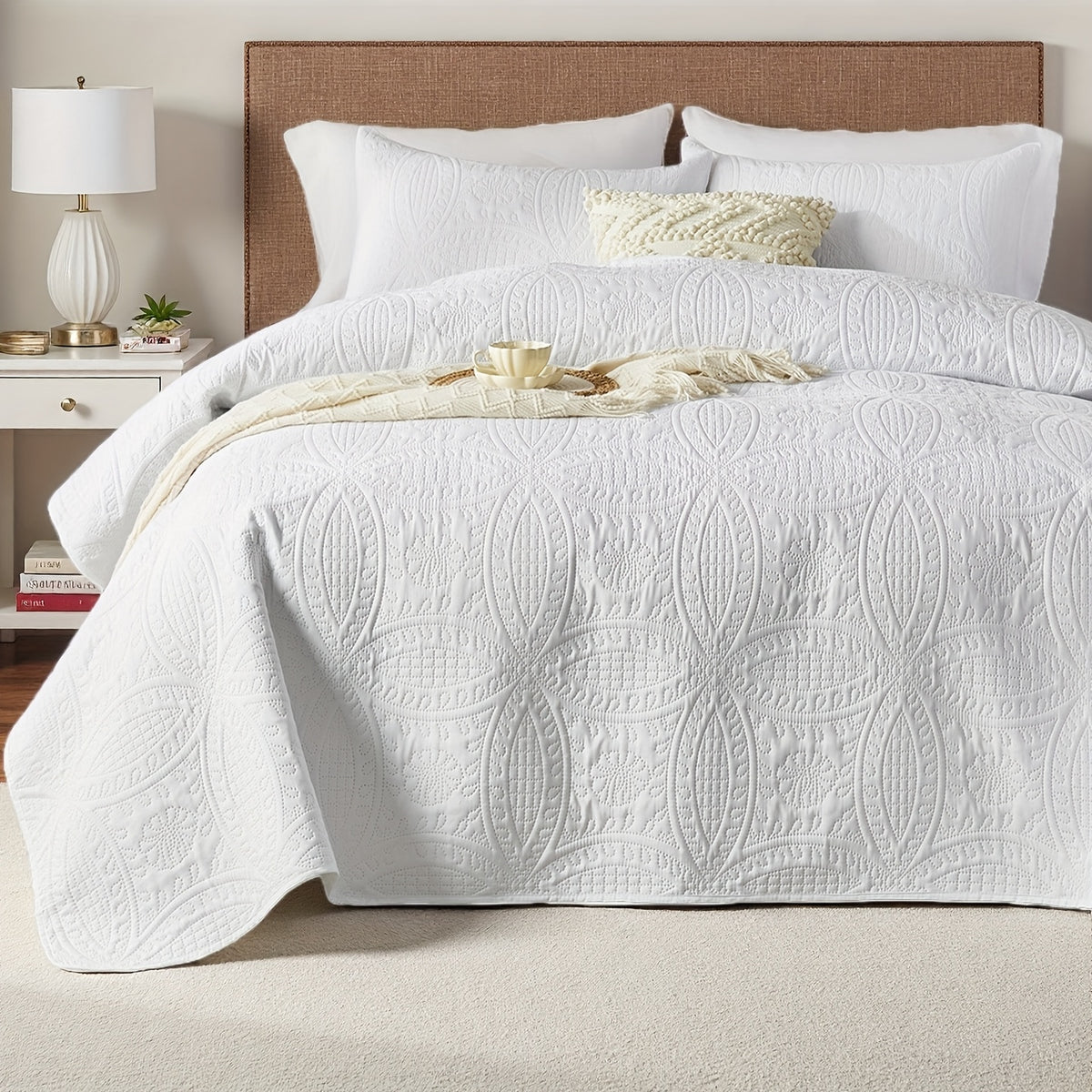 2/3pcs Quilt Set Bedspreads Queen Size - Soft & Refreshing Quilt Lightweight Microfiber Bedspread(1 Quilt, 1 Or 2 Pillow Cases) - Modern Style Coin Pattern Coverlet For All Seasons - Family Gift Set, Multiple Colors Plus Random Color Available