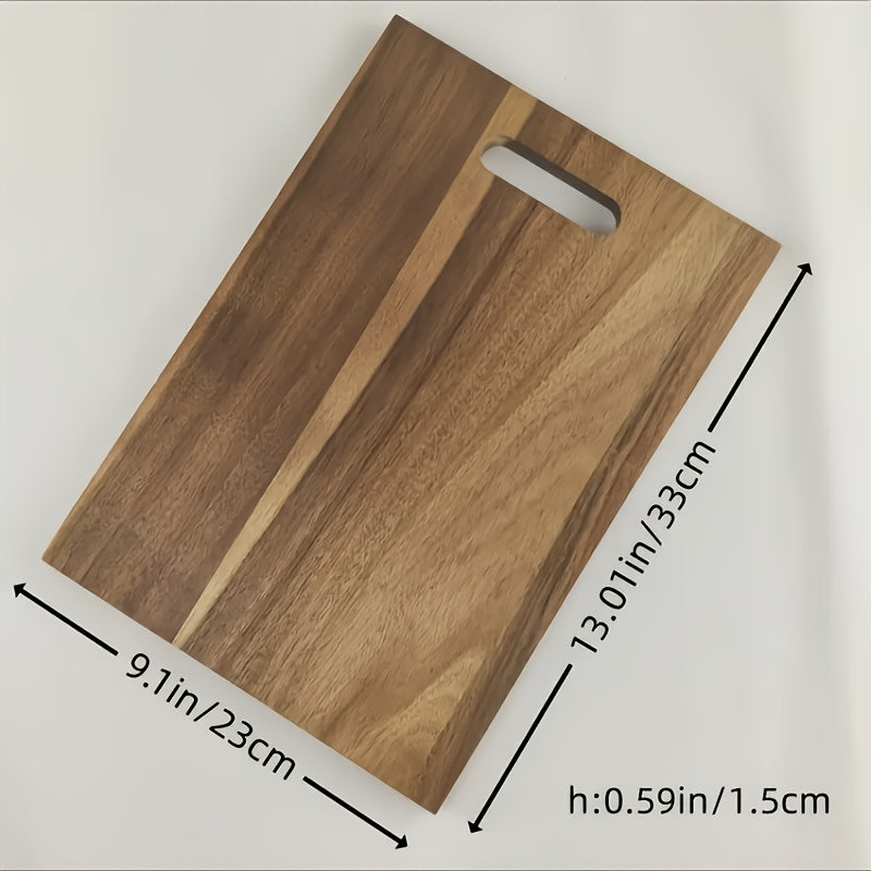 Large Kitchen Chopping Board Made of Acacia with Serrated Edges And a Non-Slip Base, Featuring a Solid Wood Design with Natural Grain, Durable And Easy to Maintain
