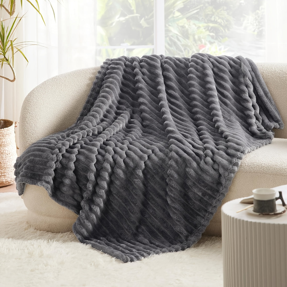 Luxurious Double-Sided Faux Rabbit Fur Throw Blanket - Cozy Striped Flannel, Soft And Warm for Naps, Office, Camping, Sofa - Versatile Polyester Bed Cover, Perfect Christmas Gift