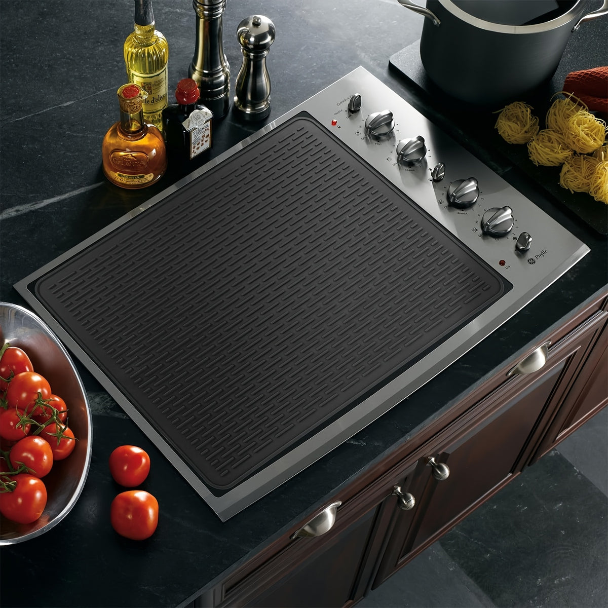 1/2pcs[28x20 Inch Silicone Stove Top Cover] Heat-Resistant Silicone Stove Top Cover Mat & Protector | 28x20 Inch Glass Cooktop Guard, Dish Drying Mat for Gas & Electric Stoves, Scratch-Resistant Kitchen Counter Protector Dish Drying Mats